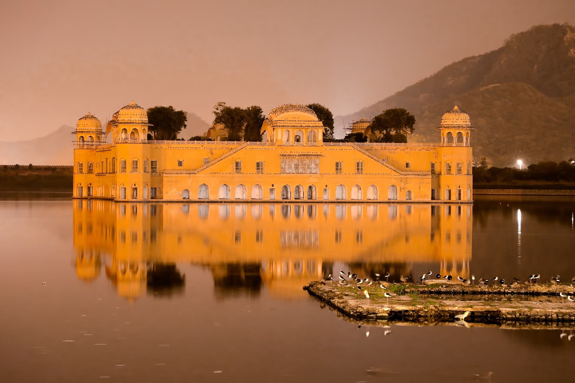 Exclusive Golden Triangle with Rajasthan Tour